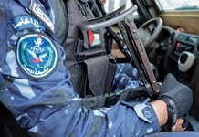 Des policiers palestiniens ont battu et détenu un réserviste de Tsahal