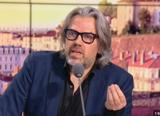 Pourquoi Aymeric Caron s’emporte sur X contre BFMTV