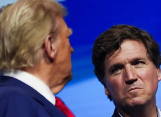 Trump attaque violemment Carlson, Greene et Massie