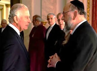 Discorde entre le Grand Rabbin d’Angleterre et Ed Milliband