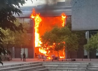 Après les lycées en feu « prendre l’Élysée et foutre le feu »