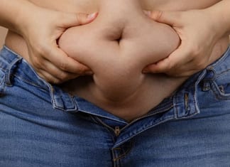 Graisse abdominale : un nouvel espoir grâce à une injection