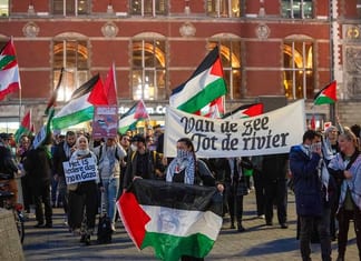 Utrecht: une meute de pro-hamas attaque un auteur juif ?