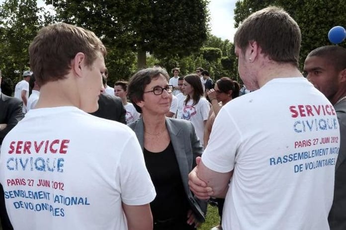 709122-valerie-fourneyron-ministre-des-sports-de-la-jeunesse-de-l-education-populaire-et-de-la-vie-associat