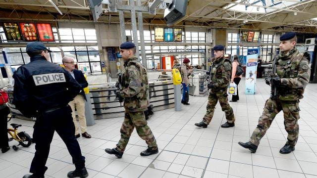 vers-un-patriot-act-la-francaise