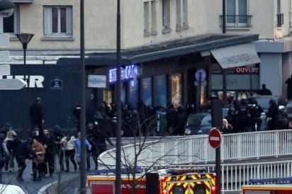 Prise-dotages-à-Vincennes-l-assaut-est-terminé-415x280_412_275