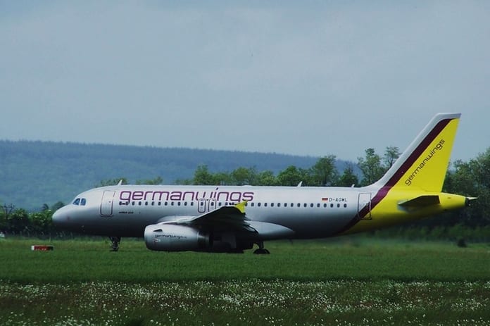 10075047-crash-a320-148-personnes-a-bord-de-l-airbus-aucun-survivant-d-apres-hollande-infos_743_496