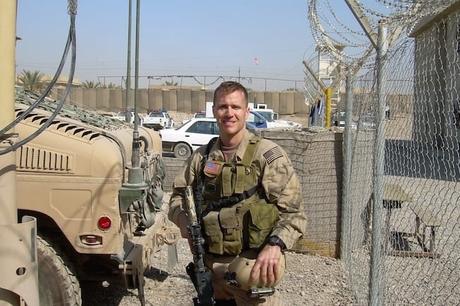 Eric-Greitens-in-Iraq-Large_653_435