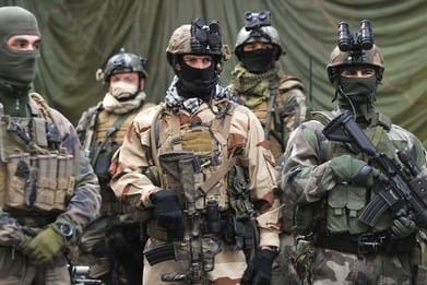 1825918_3_bf50_des-membres-des-forces-speciales-francaises_ac827a57356a2181099b9647aa46c4f3_392_261