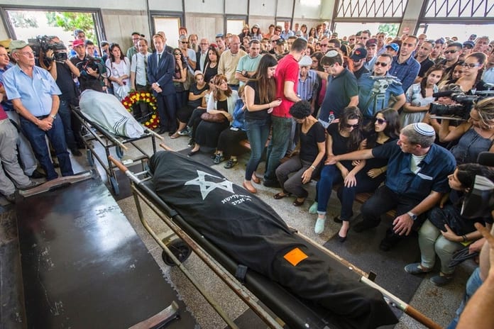 7772367211_le-24-mai-2014-une-fusillade-a-fait-4-morts-dans-le-musee-juif-de-bruxelles_792_528