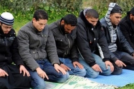 salafistes-une-part-violente-ultra-minoritaire-en-france_471_314