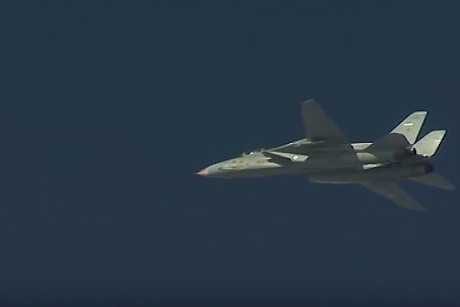 F-14-IRIAF-escort-Tu-95-top_461_307