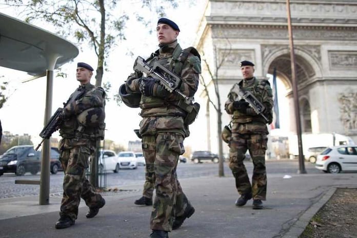 2015-11-27T173227Z_520017749_PM1EBBR1EXI01_RTRMADP_3_FRANCE-SHOOTING-SECURITY_0_863_575