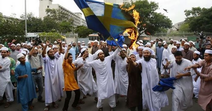 swedish-flag-burning
