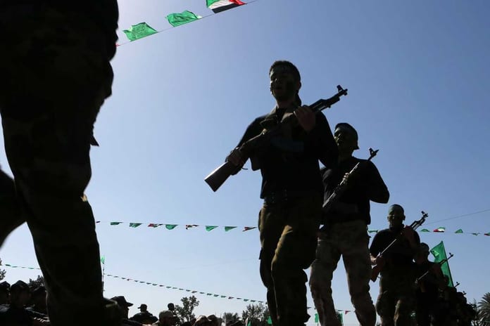 des-soldats-du-hamas-s-entrainent-a-khan-yunis-dans-la-bande-gaza-le-29-janvier-2015_5204783_1248_832