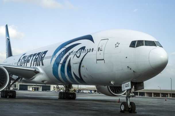 648x415_avion-compagnie-aerienne-egypt-air-tarmac-aeroport-caire-illustration_609_406