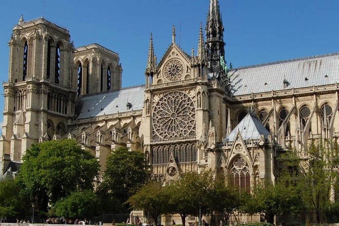 Notre_Dame_dalla_Senna_crop_1760_1173
