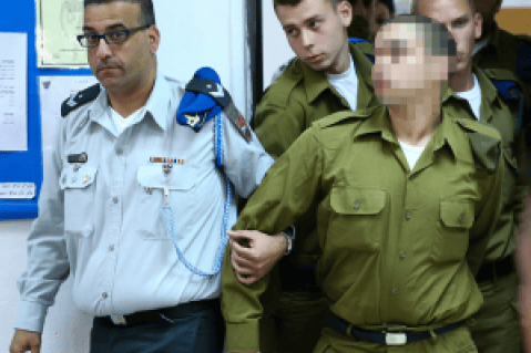 3284_2016-03-30_13-43-26_Soldat_hebron_479_320