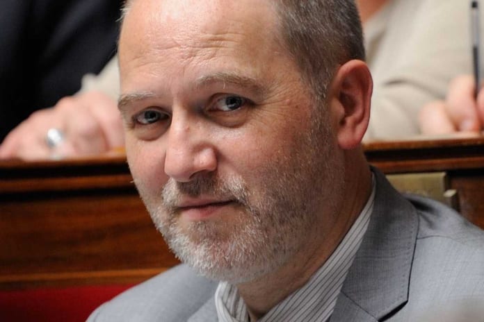 10311882-accuse-d-agressions-sexuelles-denis-baupin-demissionne-de-la-vice-presidence-de-l-assemblee-nationale_1365_910