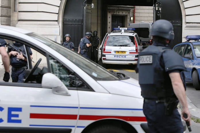 le-suspect-a-ete-arrete-lundi-soir-a-carcassonne-au-terme-de-sa-garde-a-vue-il-pourrait-etre-defere-au-parquet-antiterroriste-de-paris-photo-d-illustration-afp