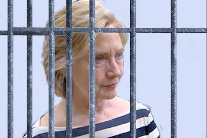 Hillary-Clinton-Behind-Bars-6-1200_bordered_640-e1447342205159_717_478