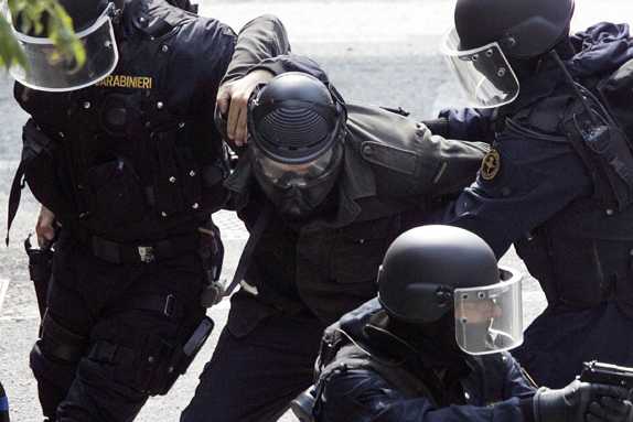 italy-arrest-terrorist-suspects_575_383