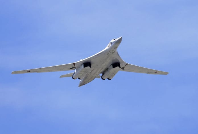 Un-Tupolev-160-Blackjack-en-2015