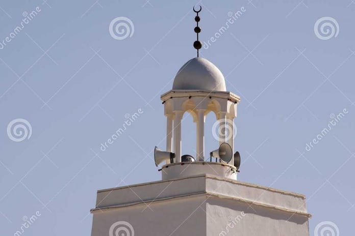 tour-de-haut-parleur-de-mosque-26653886_1040_693