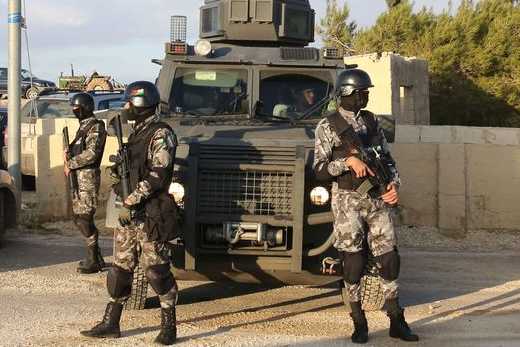 5051937_6_5c91_des-forces-de-securite-jordaniennes-le-19_568e0ac242594d475065ade3eb7b0b7f_521_347