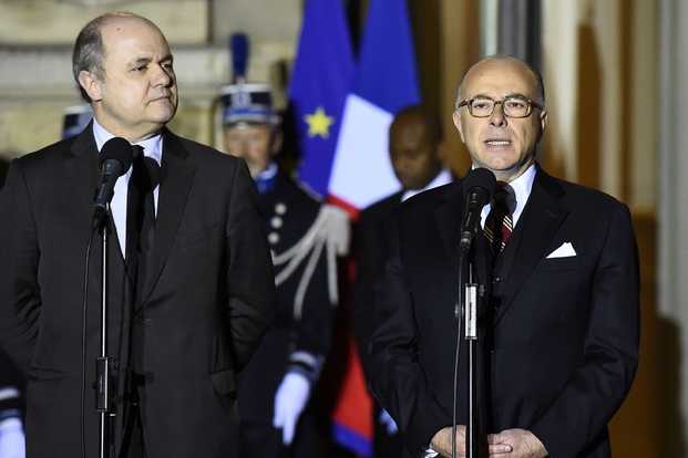 648x415_bruno-roux-bernard-cazeneuve-place-beauvau-mercredi-6-decembre_621_414
