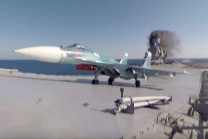 su-33-taking-off_875_583