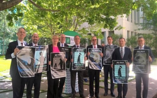 australian_lawmakers_-29f41