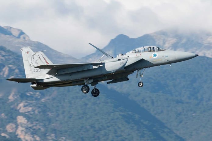 ob_22e565_f15d-90-0275-733-israelairforce-jbg-so_1242_828