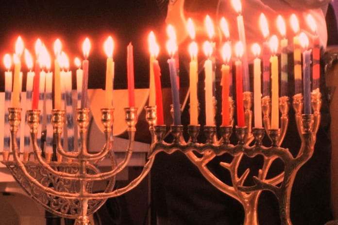 Menorah+Chanukah