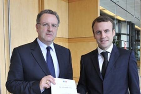 richard_ferrand_bras_droit_macron_ps_semble_bien_sur_lui