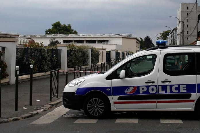 Un-bureau-de-vote-evacue-a-Besancon-en-raison-d-un-vehicule-suspect_947_631