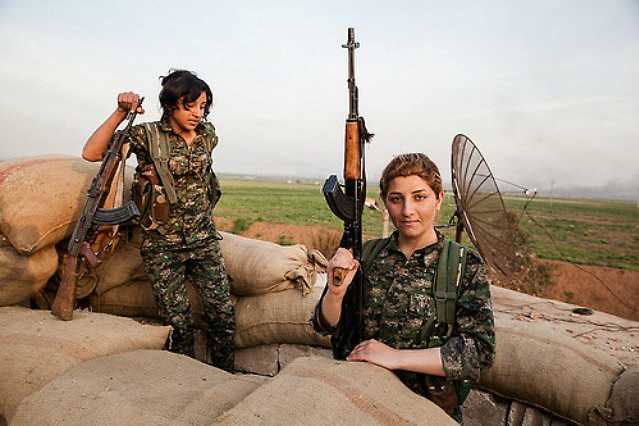 kurdish-women-fighters-against-isis_639_426