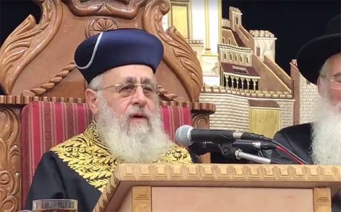 Chief-Sephardi-Rabbi-of-Israel-Rabbi-Yitzhak-Yosef-696x434