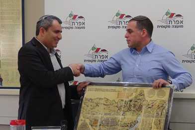 Oded-Revivi-et-Zeev-Elkin_392_262