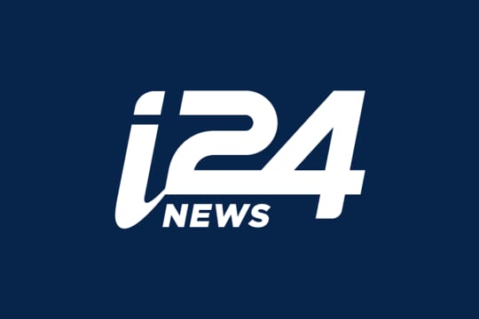 i24