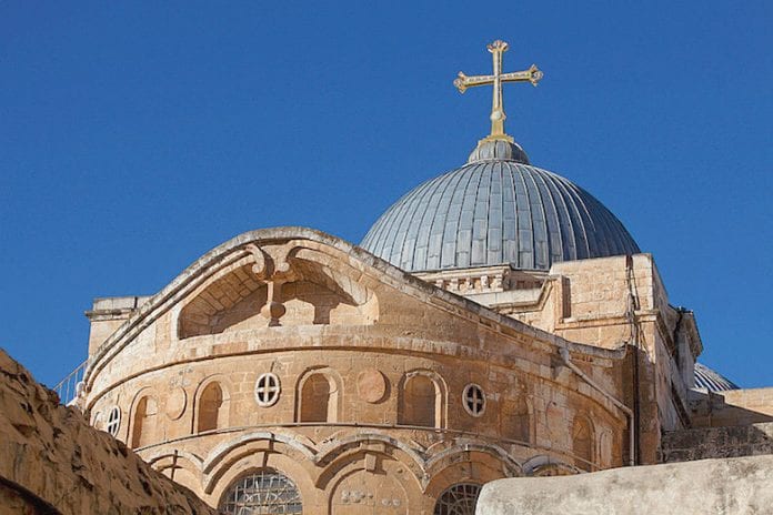 Leglise-Saint-Sepulcre-Jerusalem_1_1400_525