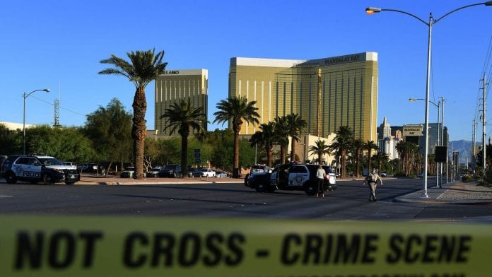 les-lieux-de-la-fusillade-qui-a-fait-au-moins-58-morts-le-2-octobre-2017-a-las-vegas_5954680