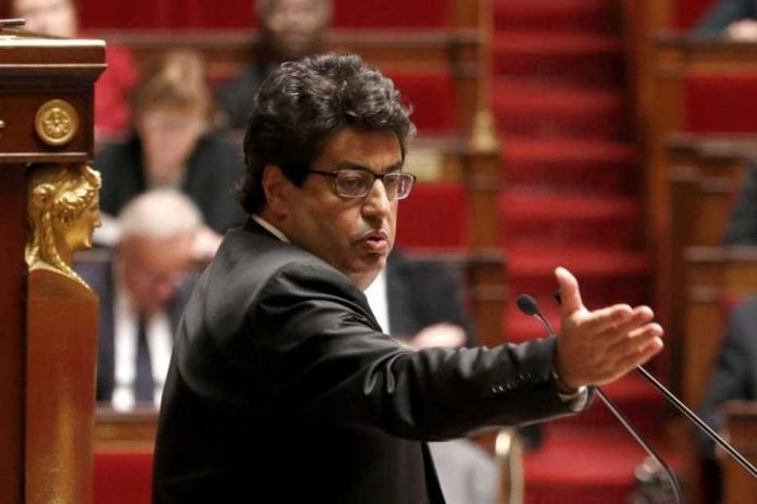 1028935-french-union-of-democrats-and-independents-deputy-meyer-habib-delivers-a-speech-during-a-debate-on-p_955_637