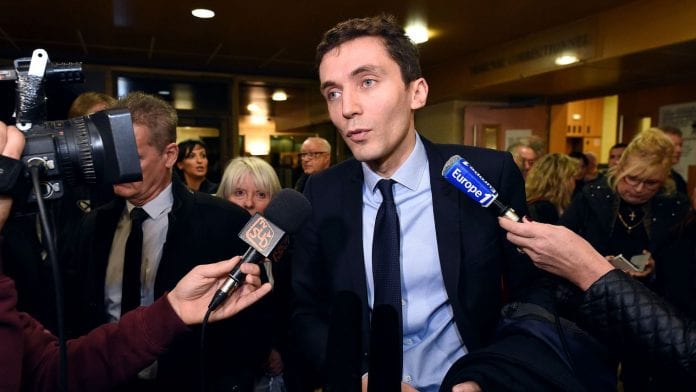 le-maire-fn-de-beaucaire-julien-sanchez-le-7-janvier-2016-a-la-sortie-du-tribunal-de-nimes-dans-une-procedure-l-opposant-a-six-commercants-musulmans-qui-se-plaignent-de-discrimination_5609335