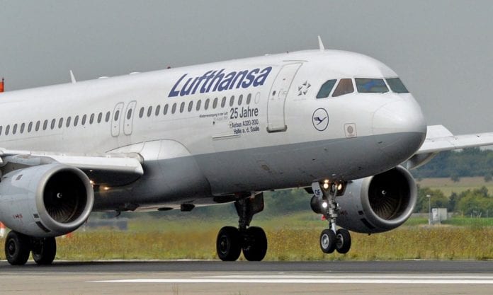 main-source-Hendrik-Schmidt-dpa-Lufthansa-airplane-73478413
