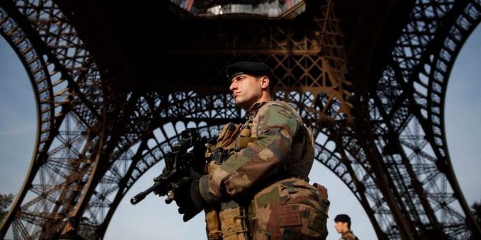Terrorisme-six-Francais-sur-dix-favorables-a-des-mesures-d-exception