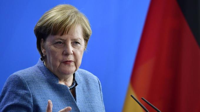 GERMANY-SERBIA-DIPLOMACY-MERKEL-VUCIC