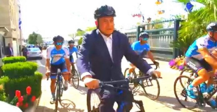 Netanyahou-et-le-Giro (1)
