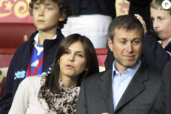 3463447-roman-abramovich-et-dasha-zhukova-a-mosc-950x0-2_934_623