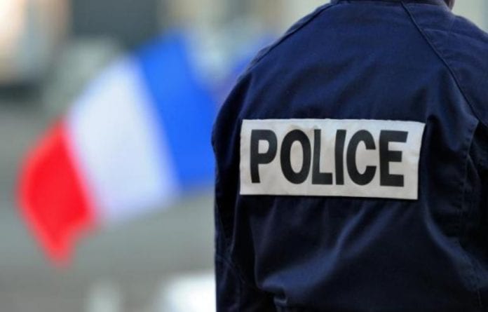 960x614_policier-francais